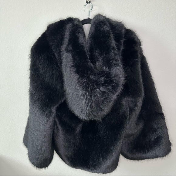 ALO YOGA Opulent Faux Fur Statement Jacket Black M/L - Picture 7 of 9